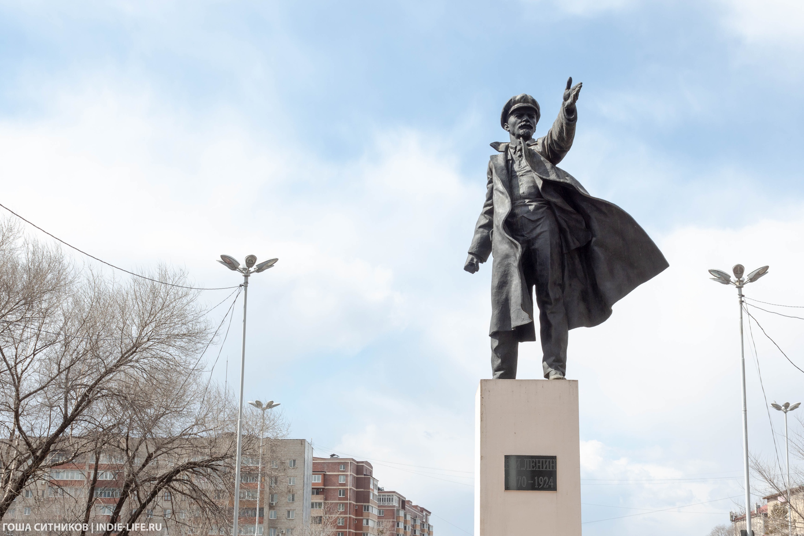 Памятник Ленину Уссурийск