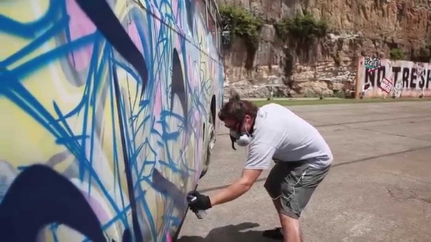 Spraay: THE IRONLAK BUS Cockatoo Island 2011. Sofles, Shem, Dmote, Reals, Roach,