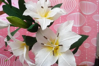 how to make  Lily Paper Flowers Tutorial - Cách làm hoa ly từ giấy nhún đơn giản