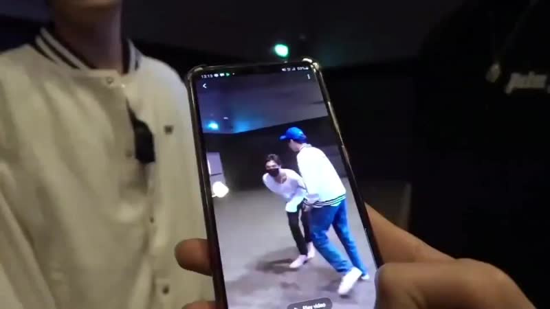 B_unnyJ4WYCrE_720p.mp4