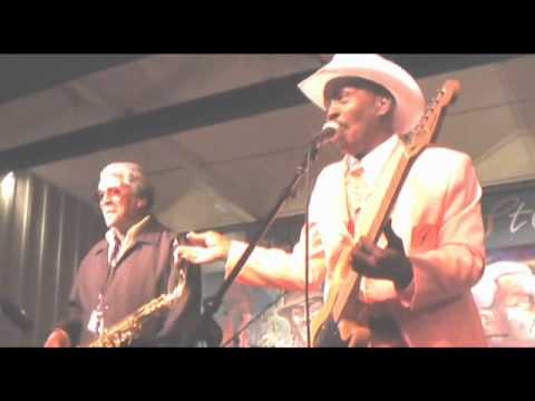 Chick Willis Live STOOP DOWN BABY LET YOUR DADDY