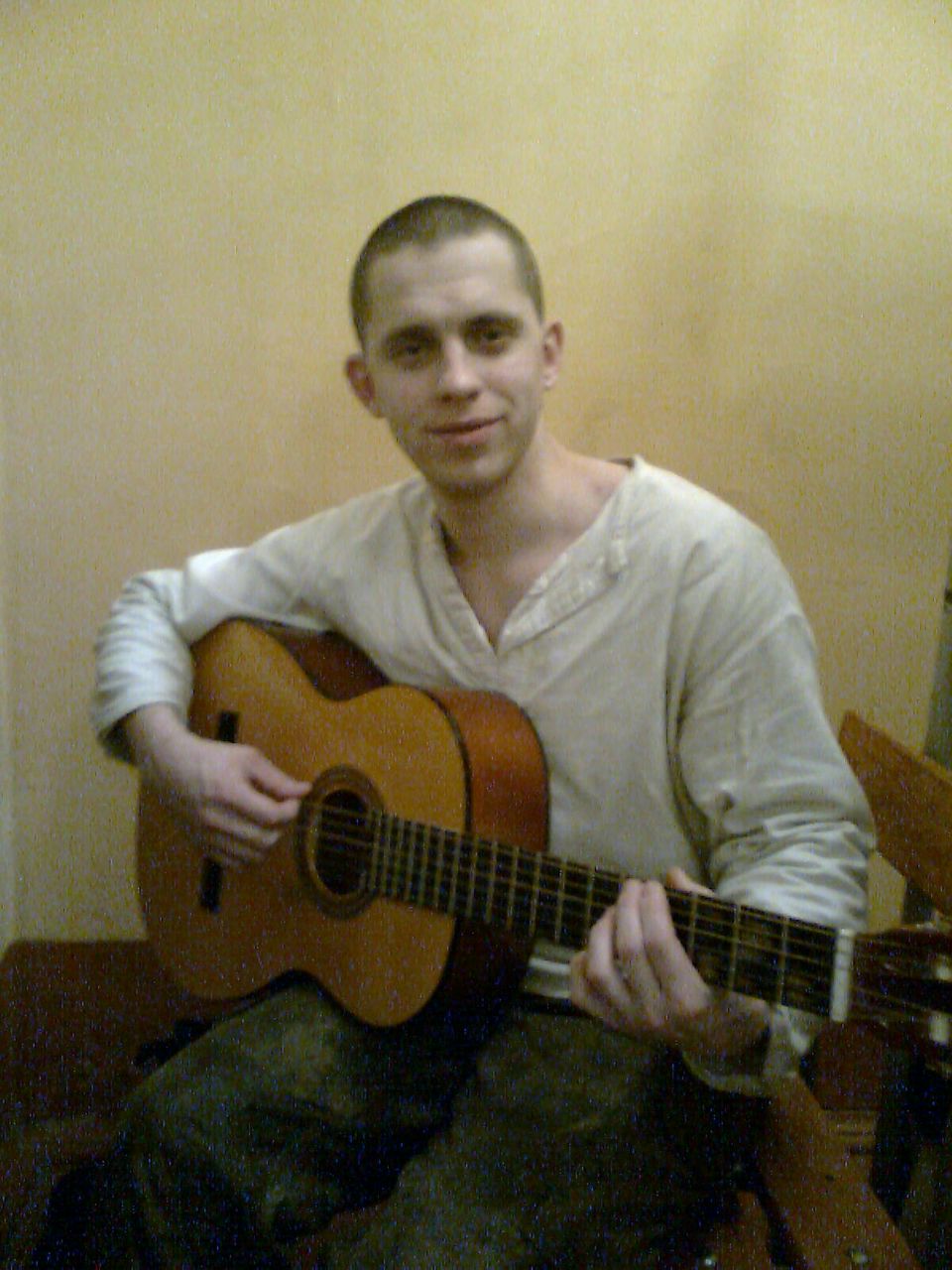 Виталик Халдин | Кириши