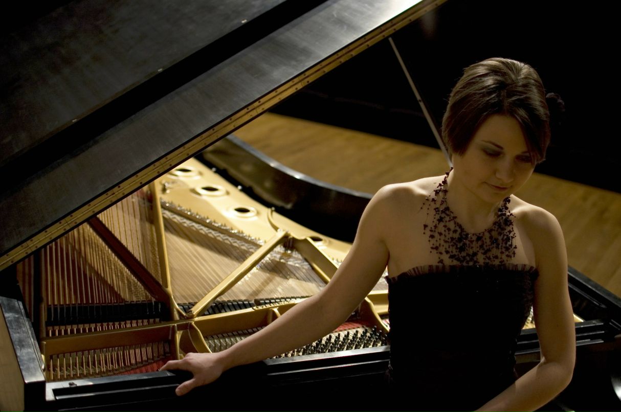 Valeriya Kanaeva | Charlotte