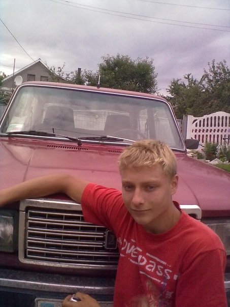 №50, Женя Коломієць, 31 год №50, Женя Коломієць, 31 год