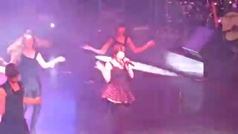 Fancam of Seo In Young singing Cinderella at PSY Concert 서인영 싸이