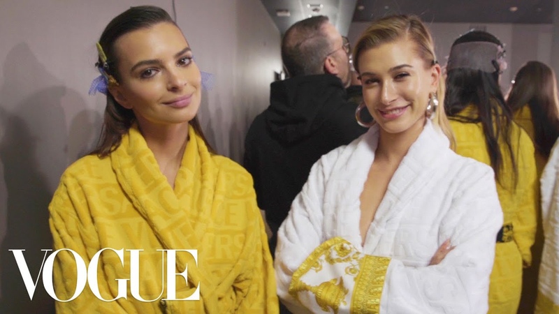 Hailey Baldwin, Gigi Hadid Emily Ratajkowski Backstage at Versace s Show,