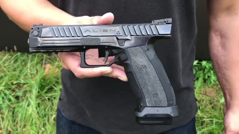 Pistolet ALIEN Laugo Arms