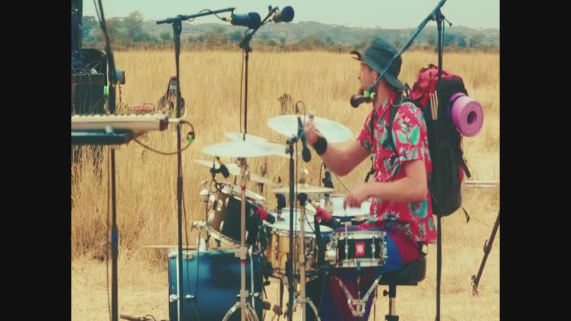 Alligatoah Musik ist keine Lösung ( Live in Kenia) (