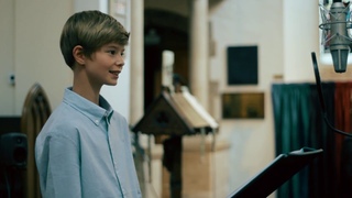 Welsh boy treble Cai Thomas sings Suo Gan (12 years old)