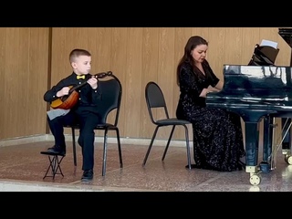 Семёнов Виктор 8 лет МЭЛ им А Г Шнитке  РНП «Вдоль да по речке»