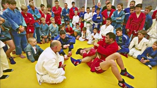 ПОДРОБНЫЙ МАСТЕР-КЛАСС ОТ 7-КРАТНОГО ЧЕМПИОНА МИРА ПО САМБО РАИСА РАХМАТУЛЛИНА В ШБ РУСЛАНА САЗОНОВА