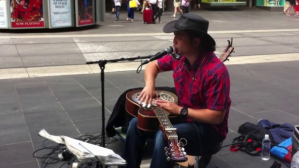 One man band brilliant street performance by George kamikawa on burke street