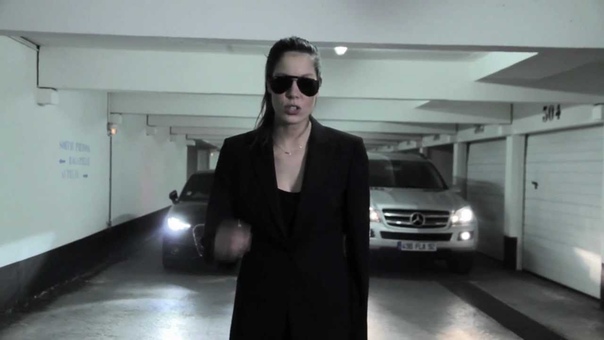 Fanny Leeb Famous ( Official